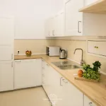 Apartamento With Terrace By Lovelystay