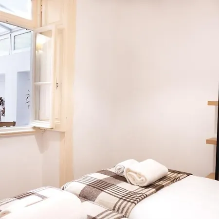 With Terrace By Lovelystay Apartamento *